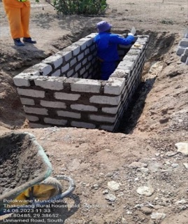 Sewerage manhole chamber under construction, Thakgalang Rural Sanitation